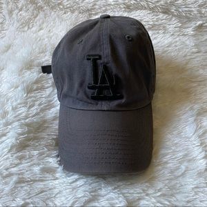 Men’s distressed grey LA Dodgers dad hat